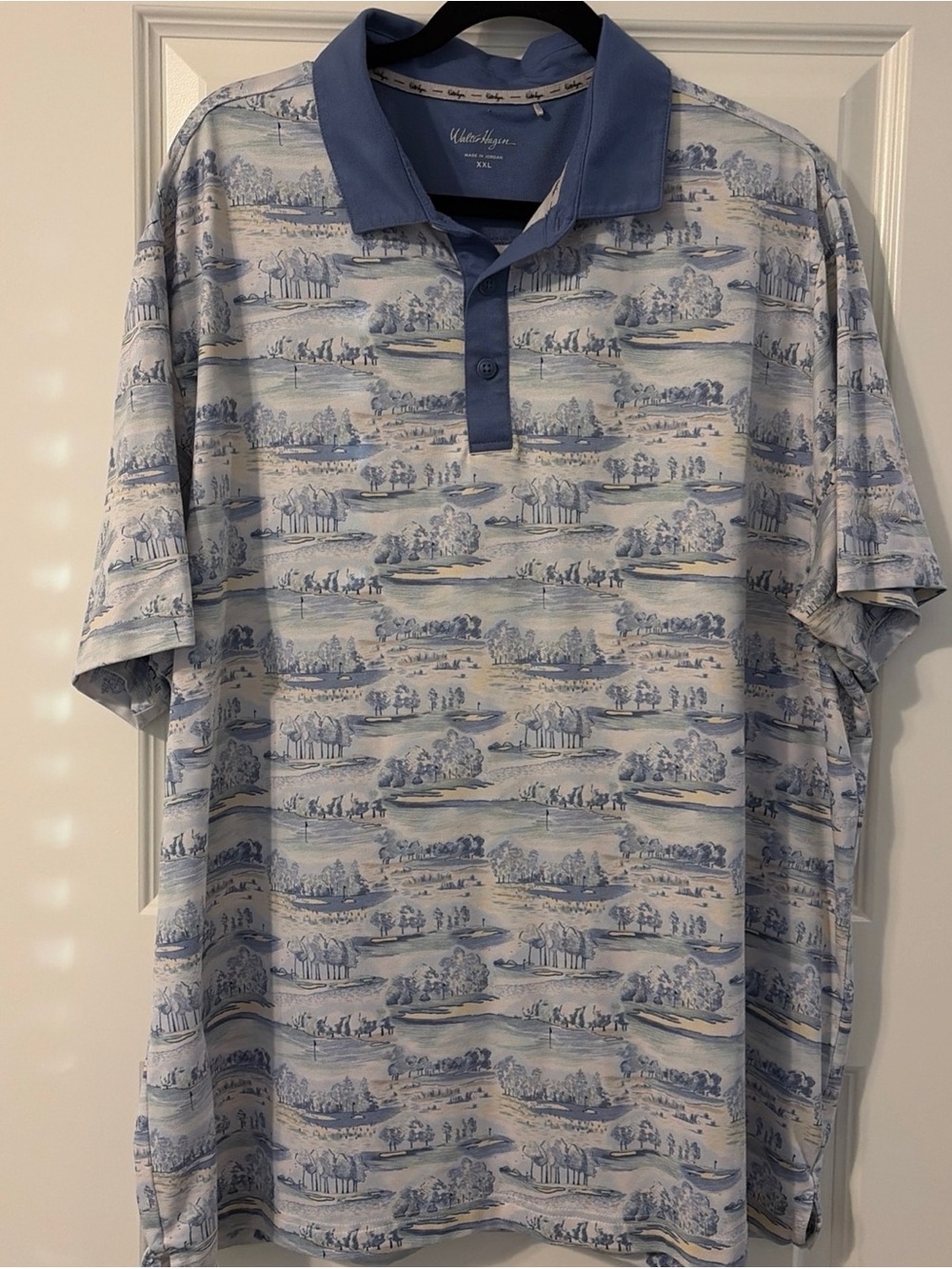 Walter Hagen Light Blue Scenic Print Polo with Solid Blue Collar